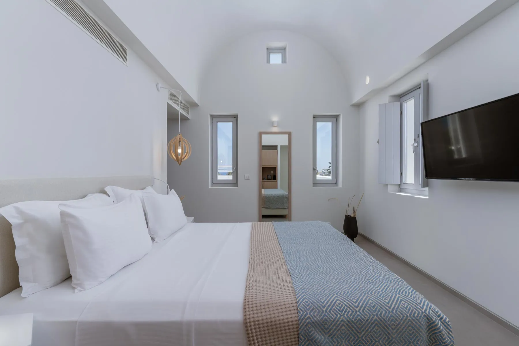 Suite with Balcony & Whirlpool Bath